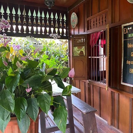 Rumah Kayu Sulawesi Antique Бедугул Екстериор снимка