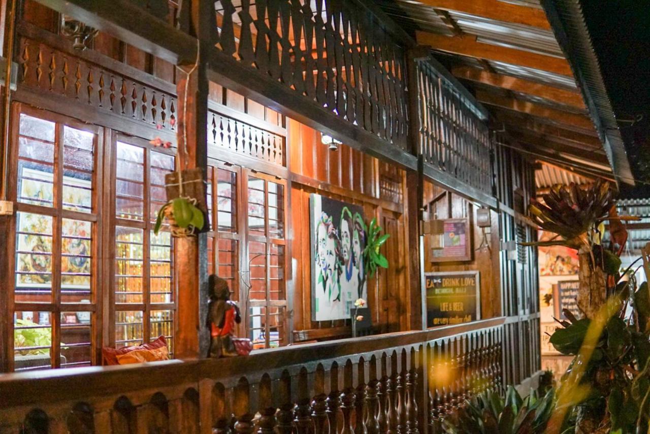 Rumah Kayu Sulawesi Antique Бедугул Екстериор снимка