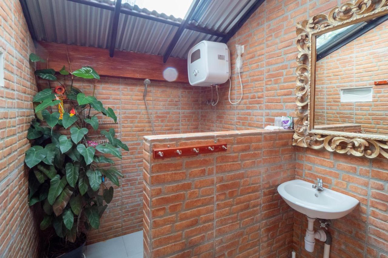 Rumah Kayu Sulawesi Antique Бедугул Екстериор снимка