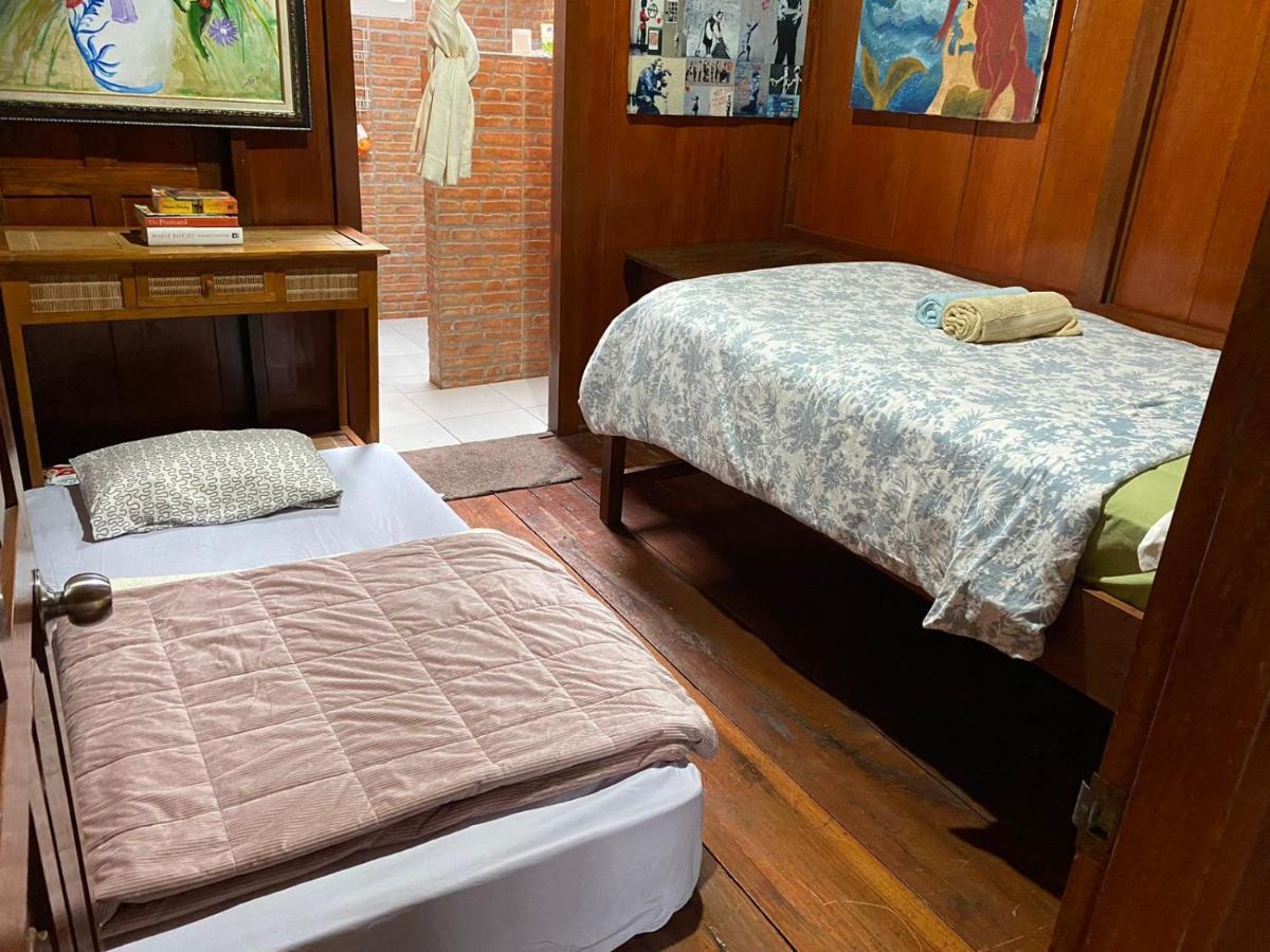 Rumah Kayu Sulawesi Antique Бедугул Екстериор снимка