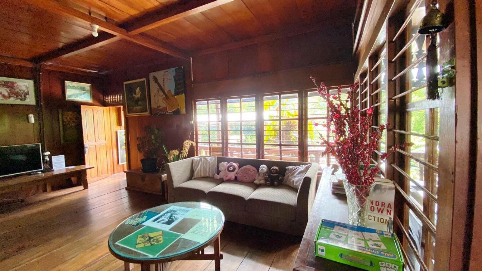 Rumah Kayu Sulawesi Antique Бедугул Екстериор снимка