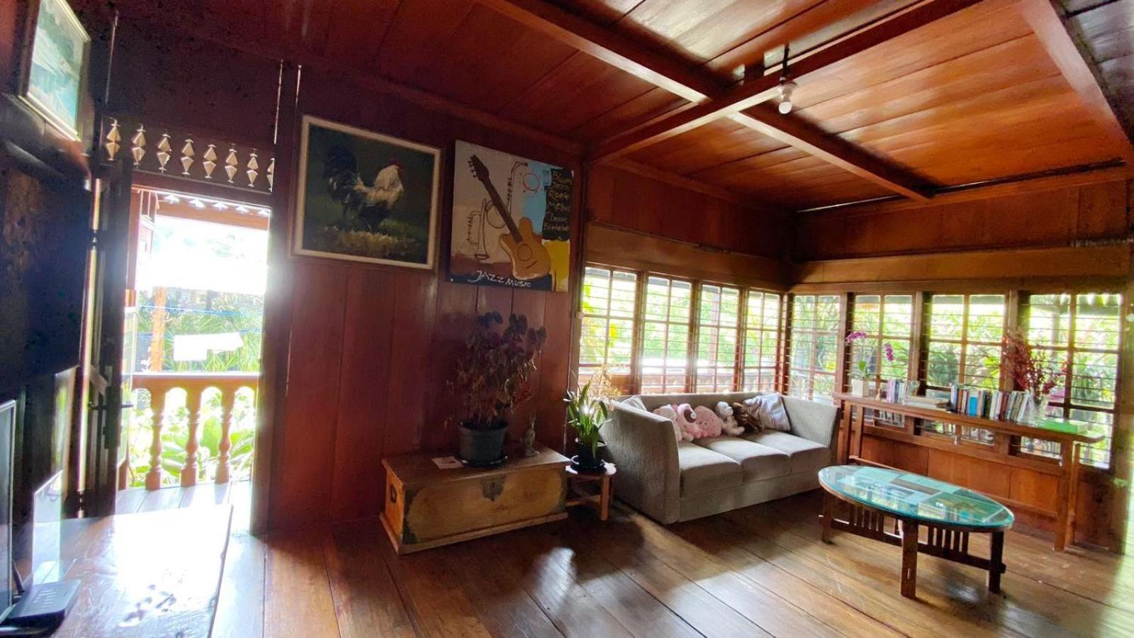Rumah Kayu Sulawesi Antique Бедугул Екстериор снимка