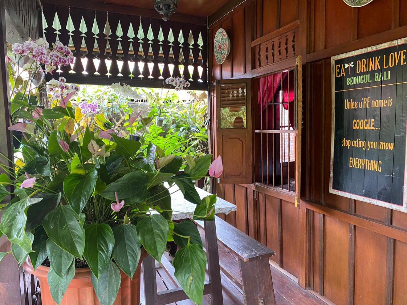 Rumah Kayu Sulawesi Antique Бедугул Екстериор снимка